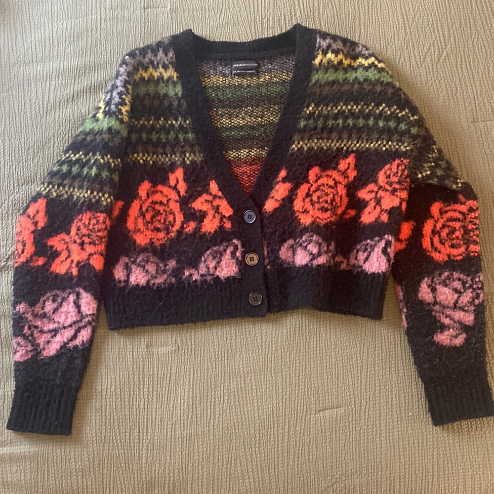 LAST CHANCE- Urban Outfitters Fuzzy Floral Cropped Cardigan